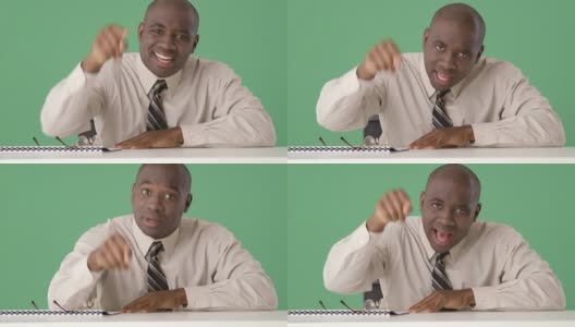 愤怒的非洲裔美国企业经理对着屏幕外的某个人大喊大叫高清在线视频素材下载