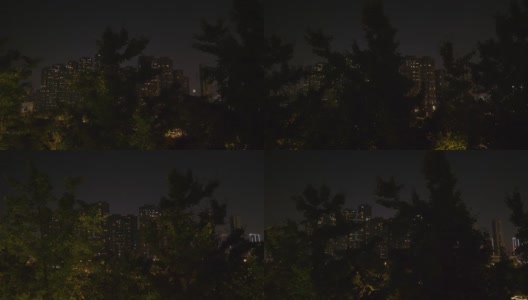 夜深时分，照亮了南京市内现代化公寓小区，行走4k中国全景高清在线视频素材下载