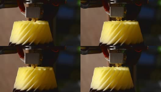 3D打印机从热塑料隔离物体特写高清在线视频素材下载