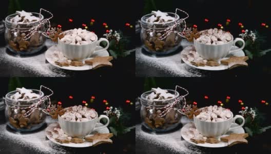 一杯热可可饮料和自制的星形姜饼高清在线视频素材下载