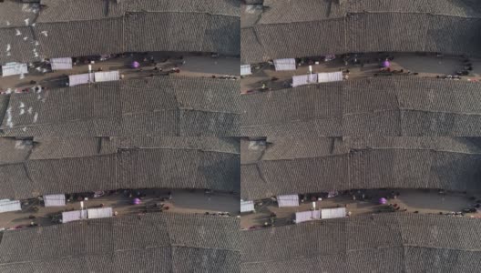 从空中俯瞰中国古镇/村庄街道高清在线视频素材下载