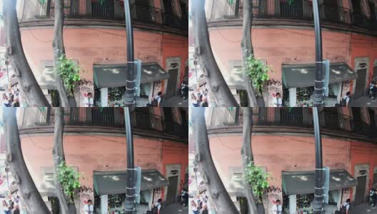 城市观光车驾驶在墨西哥城街道高清在线视频素材下载