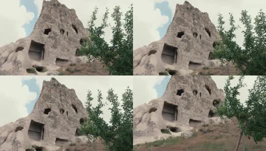 4 k。岩石中的城市垂直全景。手持相机高清在线视频素材下载