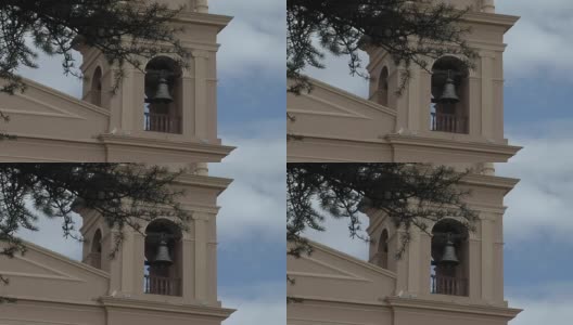 阿根廷萨尔塔省卡法亚特圣母大教堂的钟楼。高清在线视频素材下载