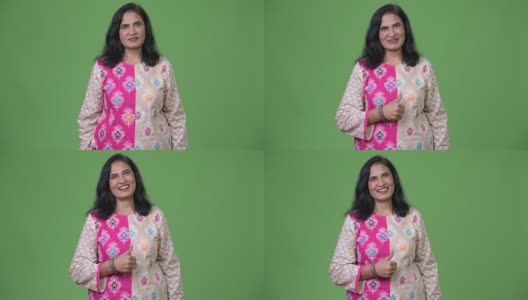 成熟美丽的印度女人微笑着竖起大拇指高清在线视频素材下载