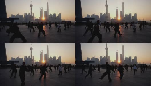清晨，人们在中国上海的外滩练习功夫高清在线视频素材下载