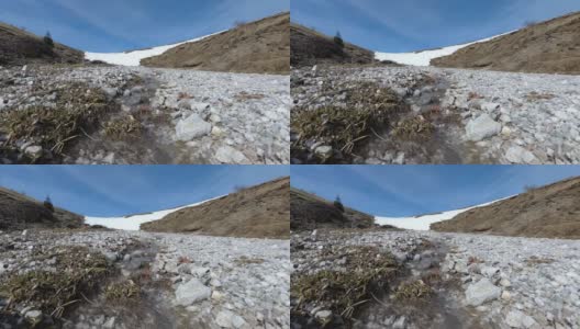 融化的雪在春天，朱利安阿尔卑斯山高清在线视频素材下载