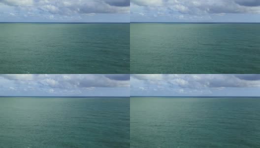 宁静的青绿色的海洋高清在线视频素材下载