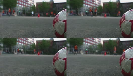 孩子们踢足球高清在线视频素材下载