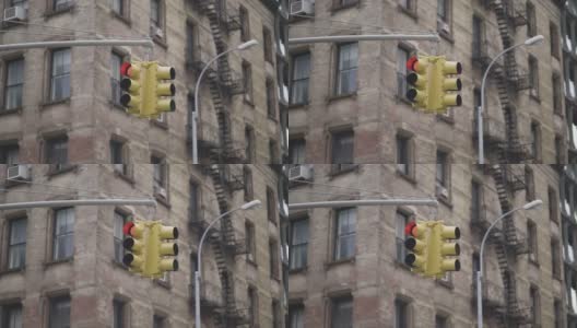 美国十字路口的交通灯高清在线视频素材下载