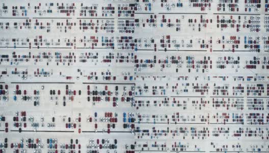 一排排新车的鸟瞰图高清在线视频素材下载