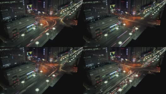 繁忙的中国城市夜晚繁忙十字路口的时间流逝。高清在线视频素材下载