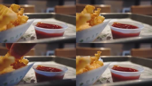 快进薯条蕃茄酱近距离吃垃圾食品快餐高清在线视频素材下载