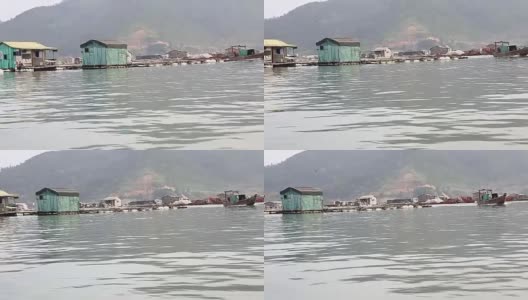 福建霞浦，农民在海边养殖鲍鱼，在水中放入大量笼子。他们生活在海面上。高清在线视频素材下载