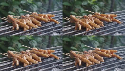 对穷人来说，烤鸡爪是一种不寻常的街头食物高清在线视频素材下载