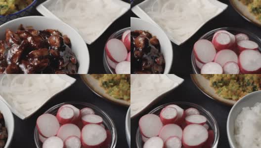 红烧汁鸡胸肉，花椰菜和萝卜。亚洲美食。视频高清在线视频素材下载