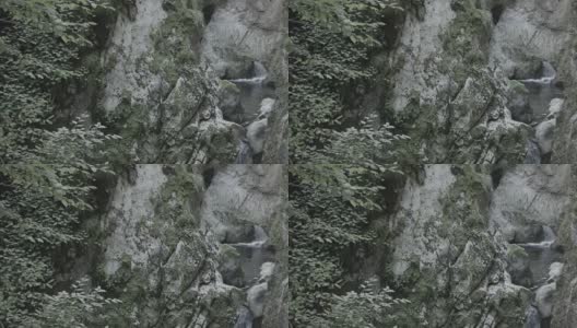 魔鬼喉洞附近的瀑布。保加利亚高清在线视频素材下载