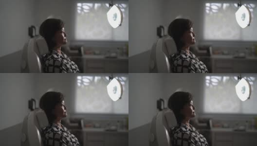 一个成熟女人在医生办公室的肖像高清在线视频素材下载