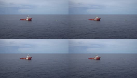 海上的货船高清在线视频素材下载
