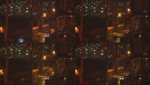 延时:鸟瞰图在香港青衣港的夜间往货轮装货高清在线视频素材下载