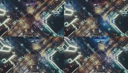 T/L PAN夜间城市街道十字路口俯视图高清在线视频素材下载