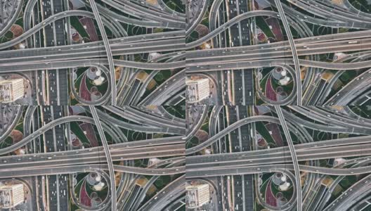 无人机视点，城市交通和道路交叉口/迪拜，阿联酋高清在线视频素材下载