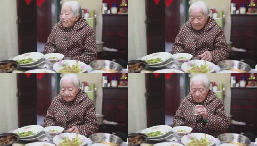 我奶奶吃午饭的时候高清在线视频素材下载