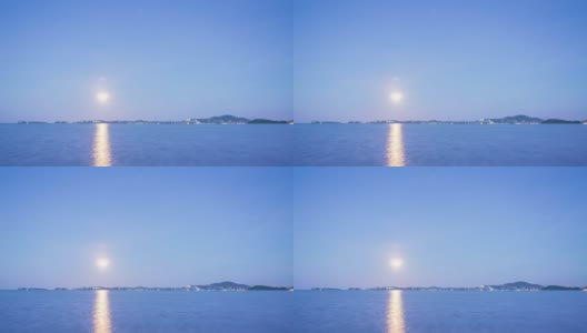 Cloudscape间隔拍摄画面。在满月的夜晚，美丽的月光透过乌云照耀天空。自然背景。高清在线视频素材下载