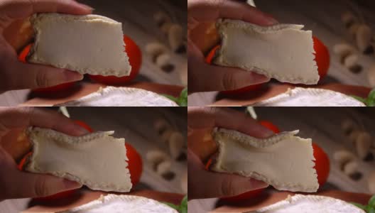 用手指挤一块柔软的山羊奶酪高清在线视频素材下载