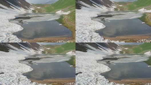 布兰奇诺湖是阿尔卑斯山春季的一个天然湖泊。Orobie阿尔卑斯山脉。意大利阿尔卑斯山。伦巴第。意大利高清在线视频素材下载