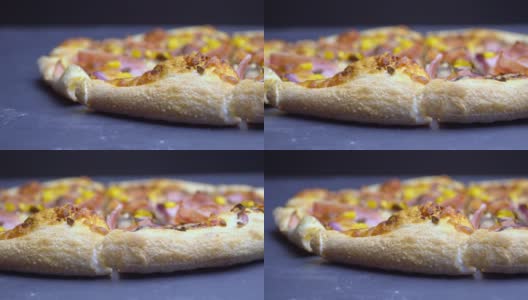 黑色背景上的蘑菇培根披萨高清在线视频素材下载