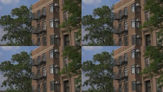 典型的布鲁克林公寓大楼的日间拍摄高清在线视频素材下载
