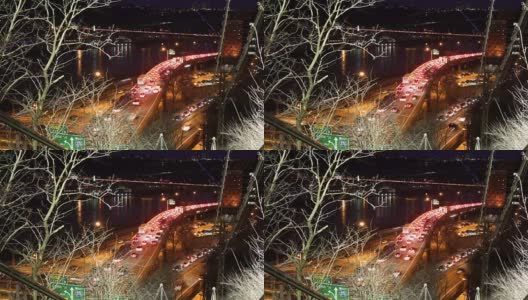 电影般的时间推移，在城市附近的一个立交桥上的交通堵塞在晚上高清在线视频素材下载