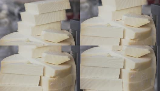 商店柜台上的有机法国奶酪。高清在线视频素材下载
