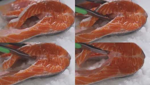 新鲜的鱼在冰上。在东京市场高清在线视频素材下载