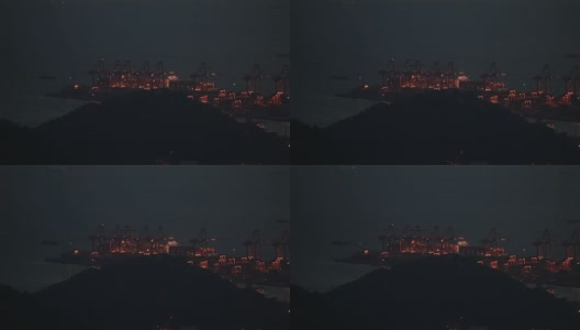 中国深圳-蛇口赤湾货运港夜间;遥远的拍摄;高清在线视频素材下载