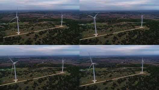 两个风力涡轮机为德州中部提供可再生能源高清在线视频素材下载