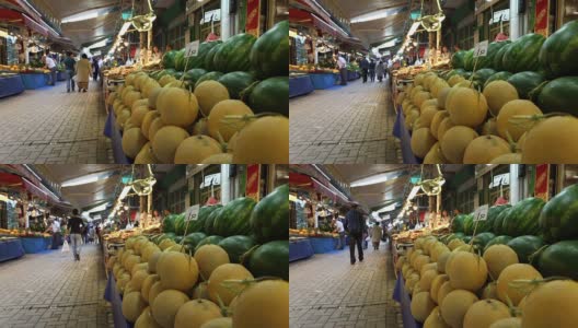 Melon stall on street market高清在线视频素材下载