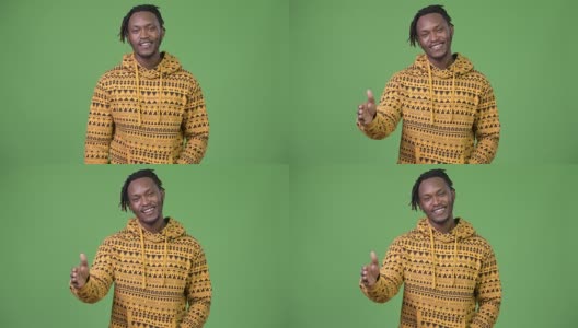 年轻英俊的非洲男子握手高清在线视频素材下载