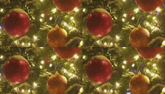 背景——圣诞玩具放在圣诞树上的雪地里高清在线视频素材下载