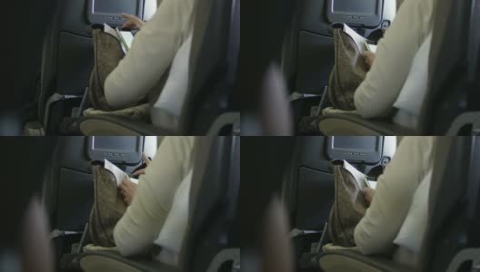 在飞机上使用智能手机高清在线视频素材下载