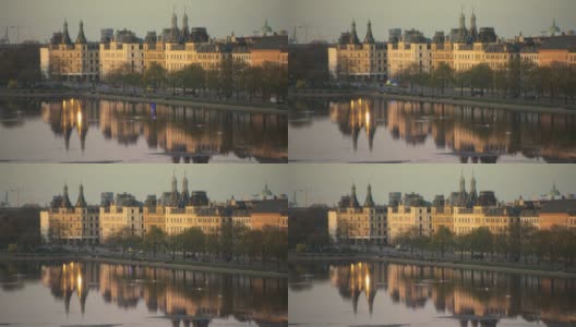 在哥本哈根湖上的黄金时间拍摄的绝美照片高清在线视频素材下载