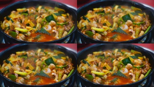 辣汤章鱼-韩式料理高清在线视频素材下载