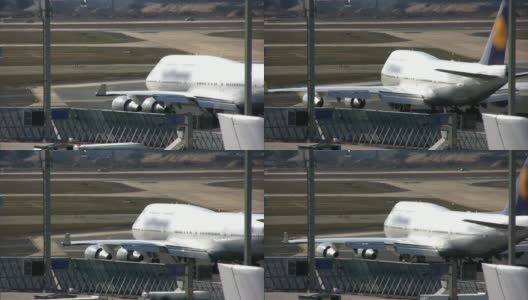 飞机移动到起飞位置，机场跑道(HD, PAL, NTSC)高清在线视频素材下载