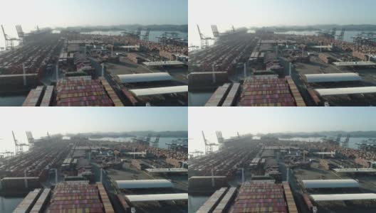 航拍中国深圳盐田港的集装箱船高清在线视频素材下载