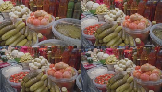 农贸市场的柜台上摆放着各式各样的泡菜高清在线视频素材下载