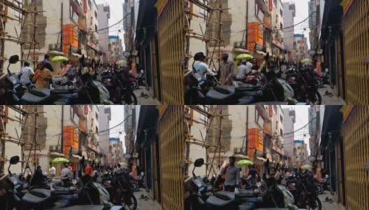 班加罗尔，印度——2022年3月23日:繁忙的印度街道高清在线视频素材下载