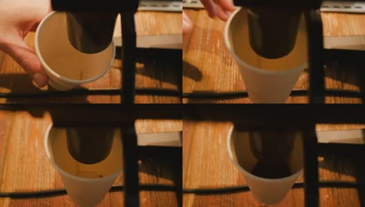 咖啡店里的咖啡师正在煮咖啡高清在线视频素材下载