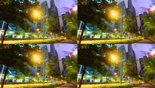 Modern city street at night, timelapse in motion高清在线视频素材下载