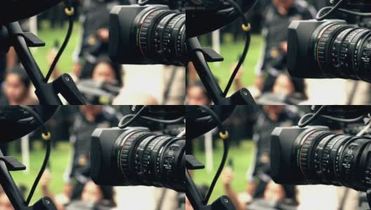 当镜头变焦时，摄像机转动高清在线视频素材下载